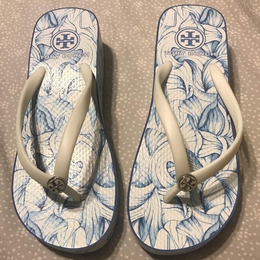 TORY BURCH WEDGE FLIP FLOPS SIZE 6
